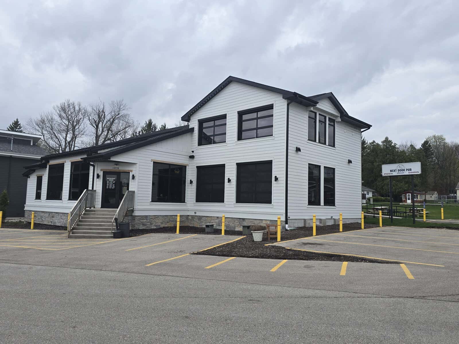 Next Door Pub Lakeside building on Lakeshore Drive, Lake Como